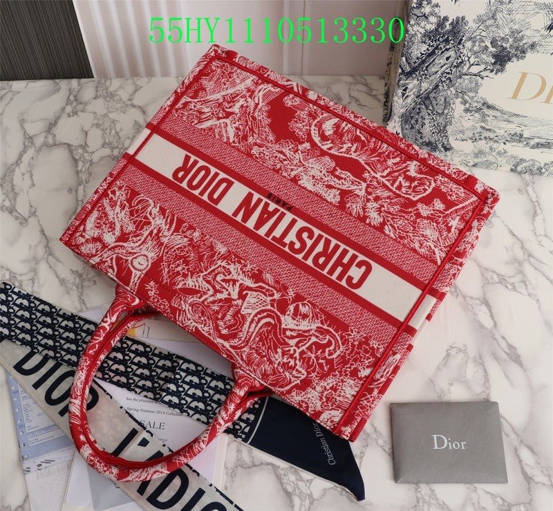 Christian Dior Luxury Bag - The Tote   197