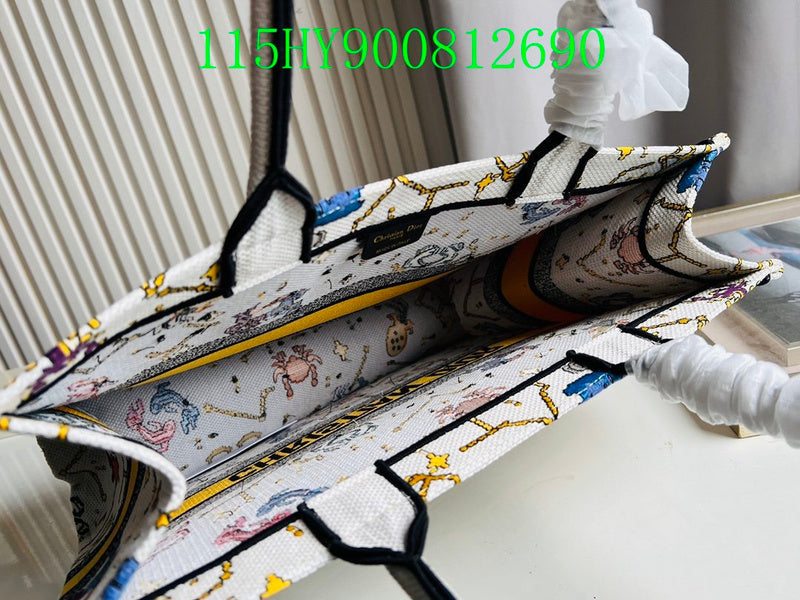 Christian Dior Luxury Bag - The Tote   276