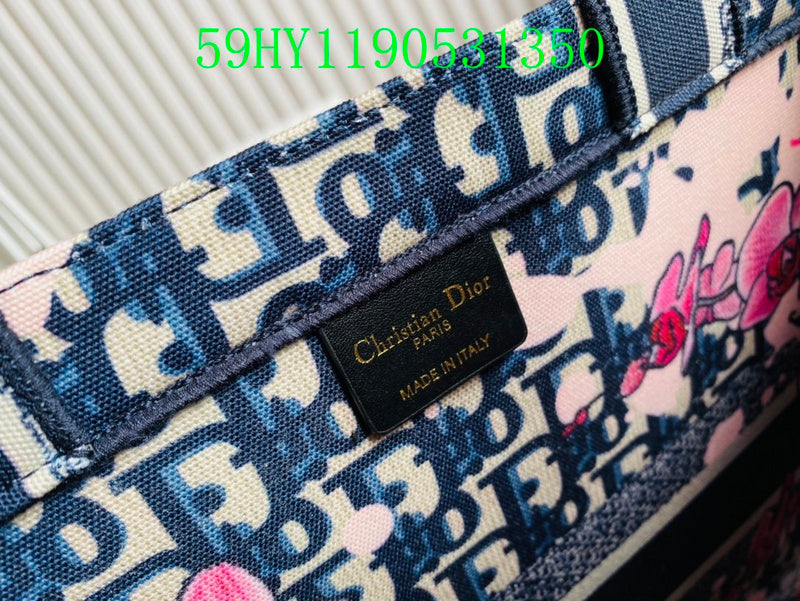 Christian Dior Luxury Bag - The Tote   245