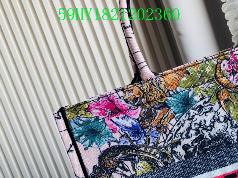 Christian Dior Luxury Bag - The Tote   330