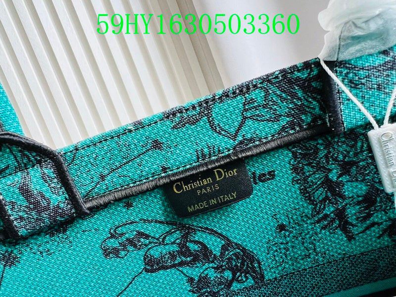 Christian Dior Luxury Bag - The Tote   297