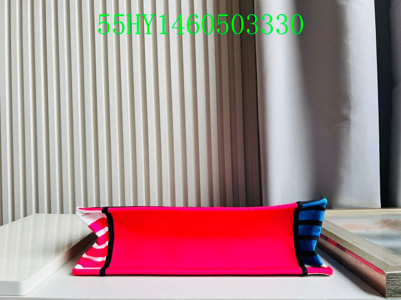 Christian Dior Luxury Bag - The Tote   287