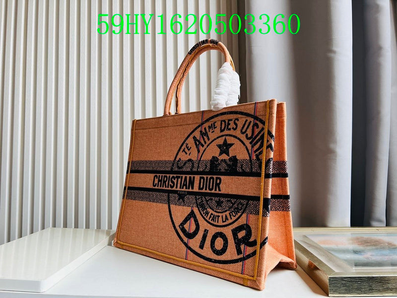 Christian Dior Luxury Bag - The Tote   292