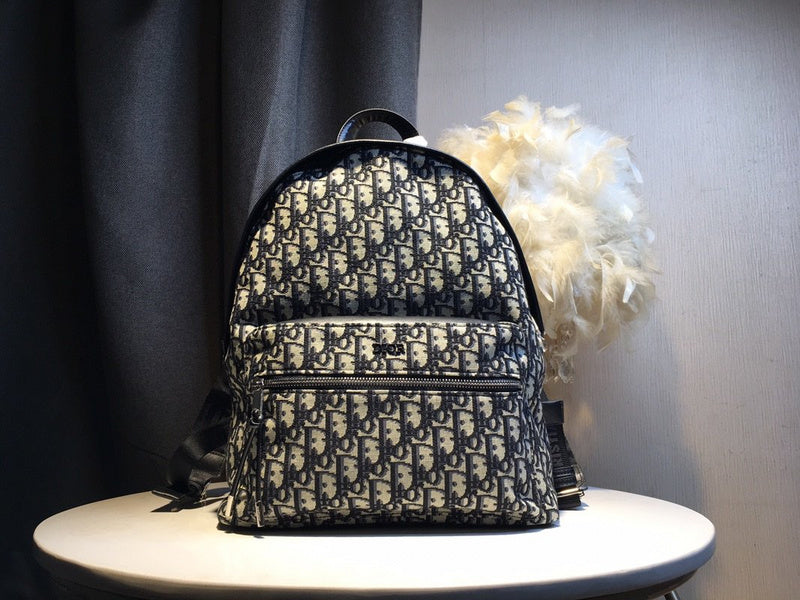 Christian Dior Luxury - The Tote   769