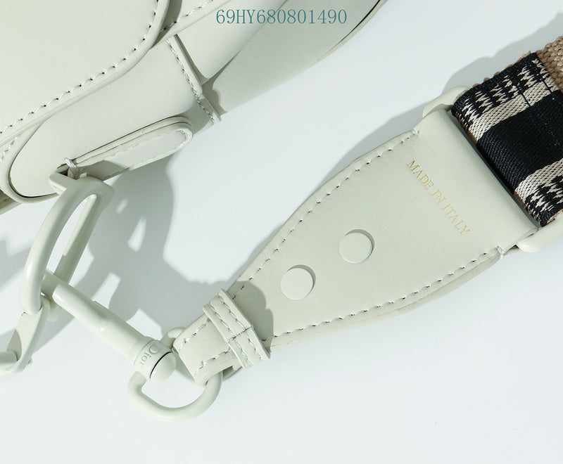 Christian Dior Luxury Bag - The Tote   576