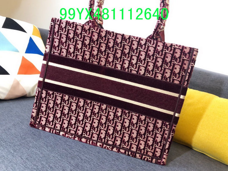 Christian Dior Luxury Bag - The Tote   393