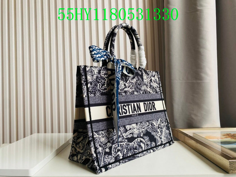 Christian Dior Luxury Bag - The Tote   246