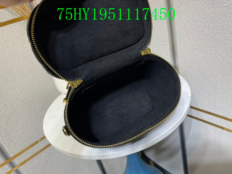 Christian Dior Luxury - The Tote   675