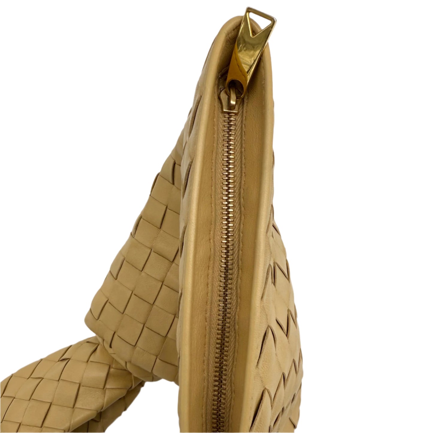 Bottega Veneta Nappa Intrecciato BV Twist Clutch – Signature Woven Lambskin