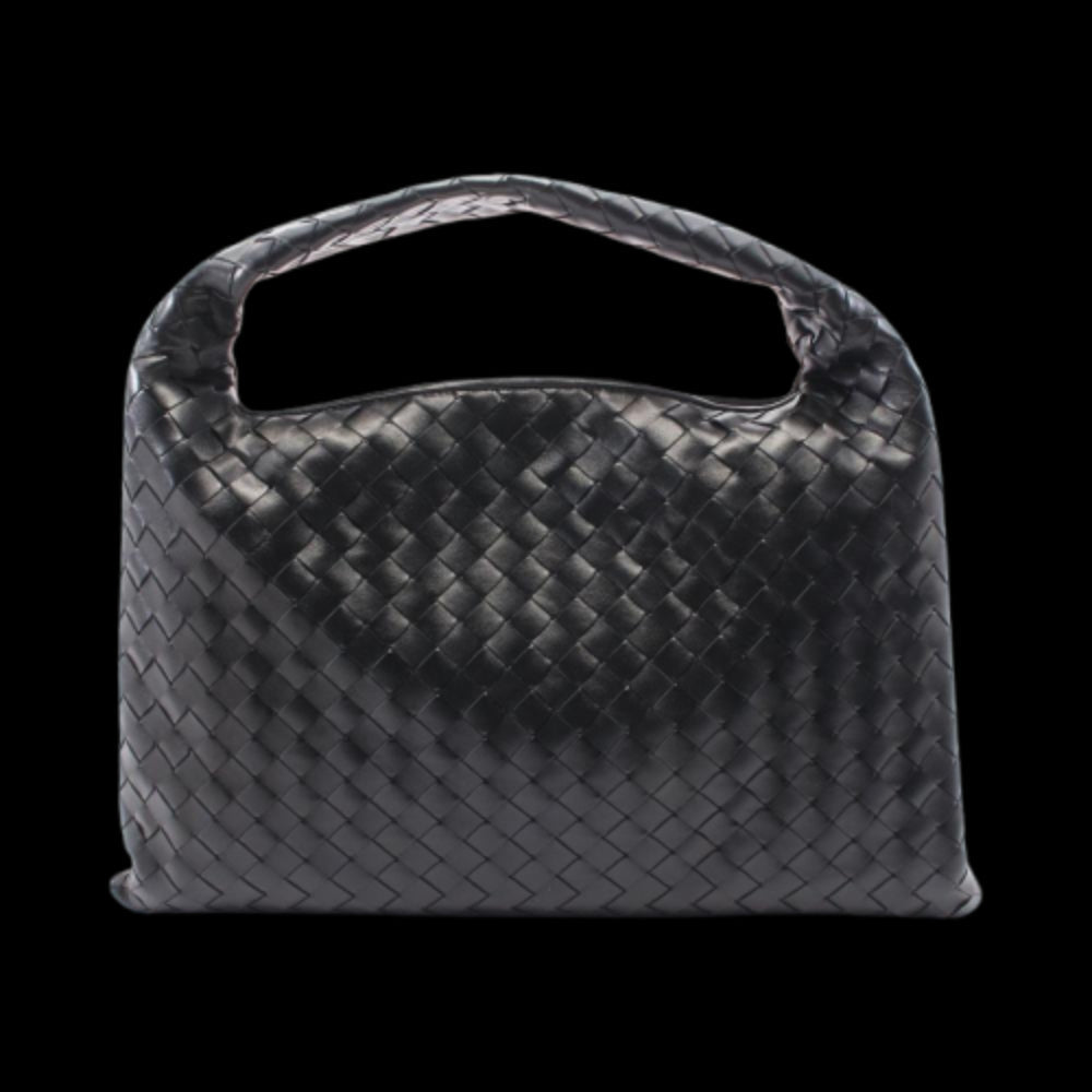 Black Leather Bottega Veneta Handbag