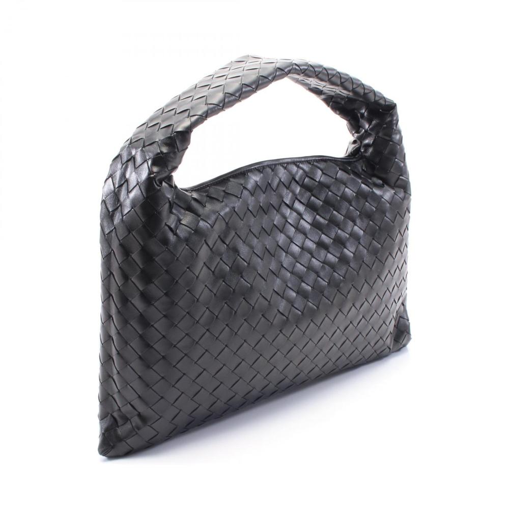 Black Leather Bottega Veneta Handbag