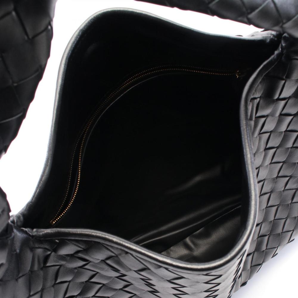 Black Leather Bottega Veneta Handbag