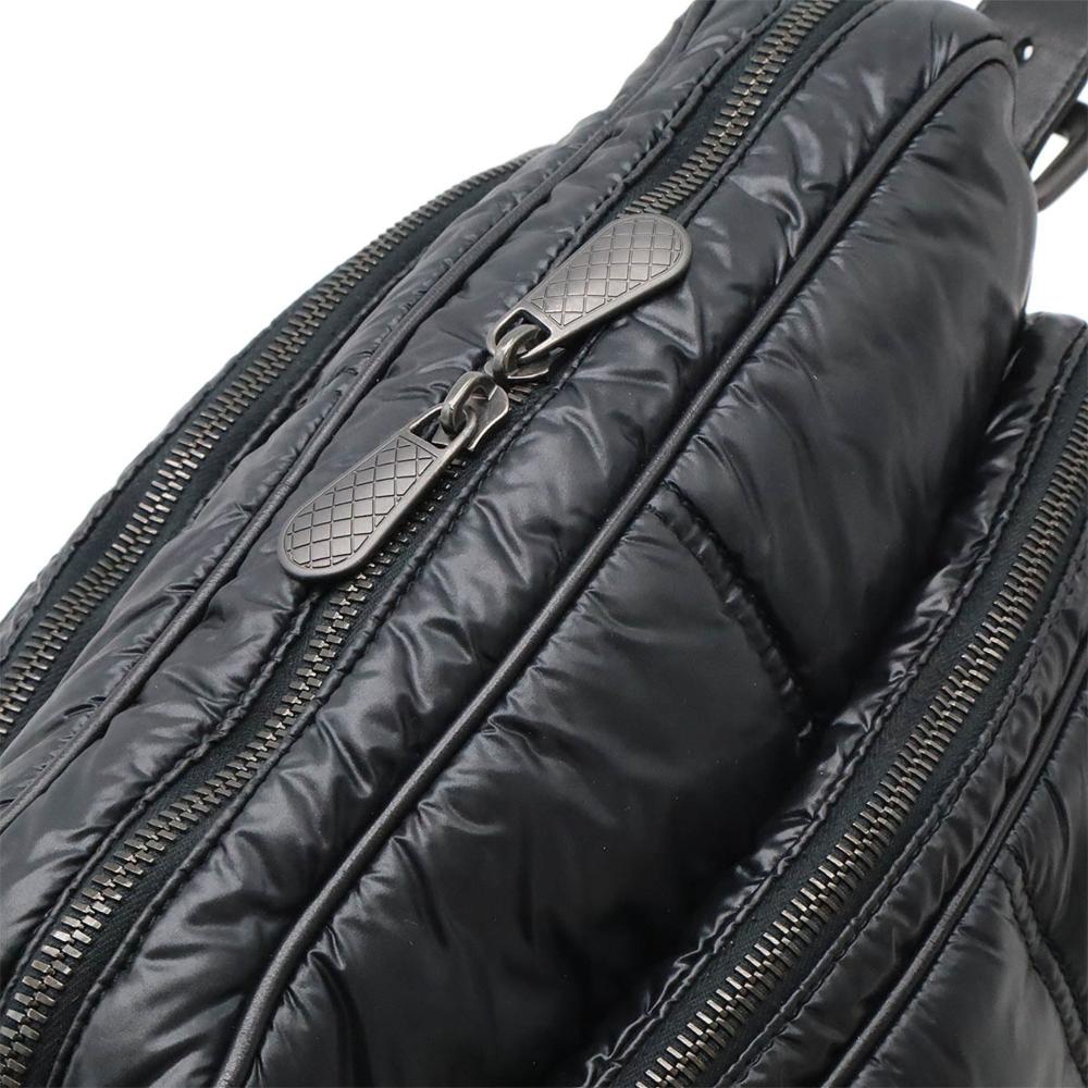 Black Leather Bottega Veneta Shoulder Bag