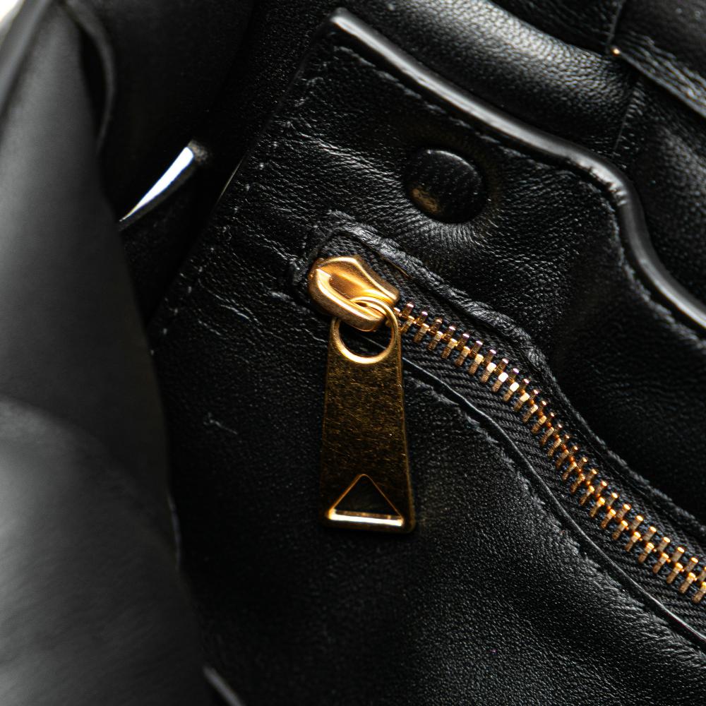Black Leather Bottega Veneta Shoulder Bag