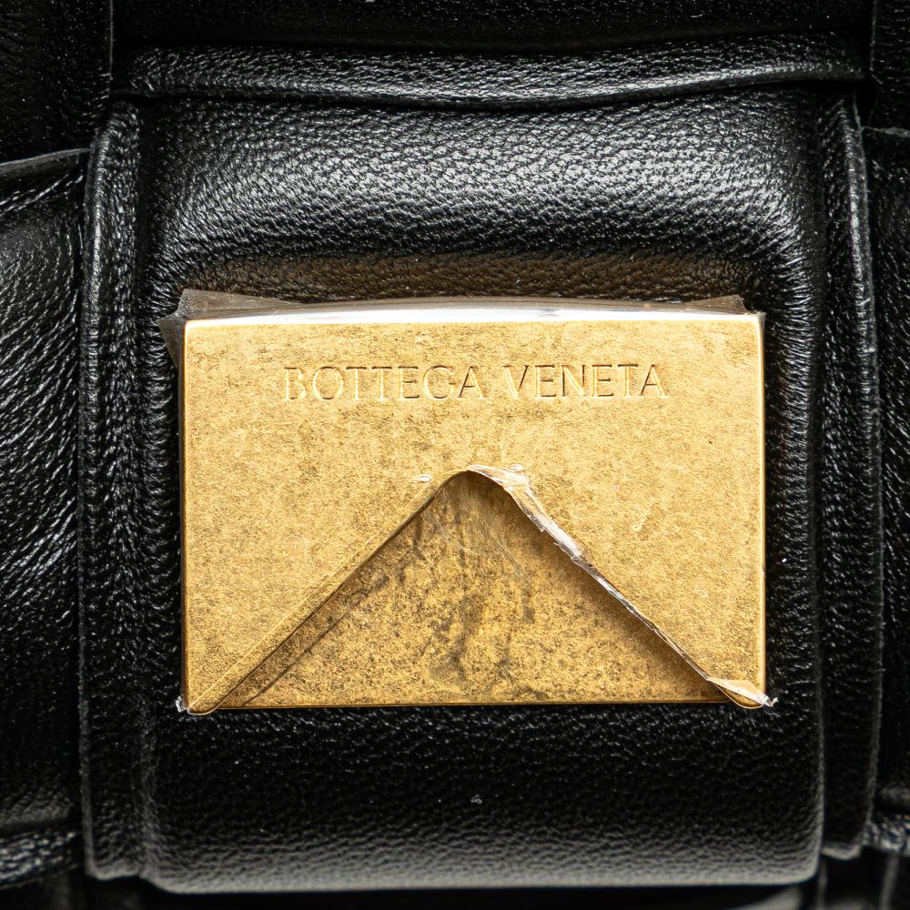 Black Leather Bottega Veneta Shoulder Bag