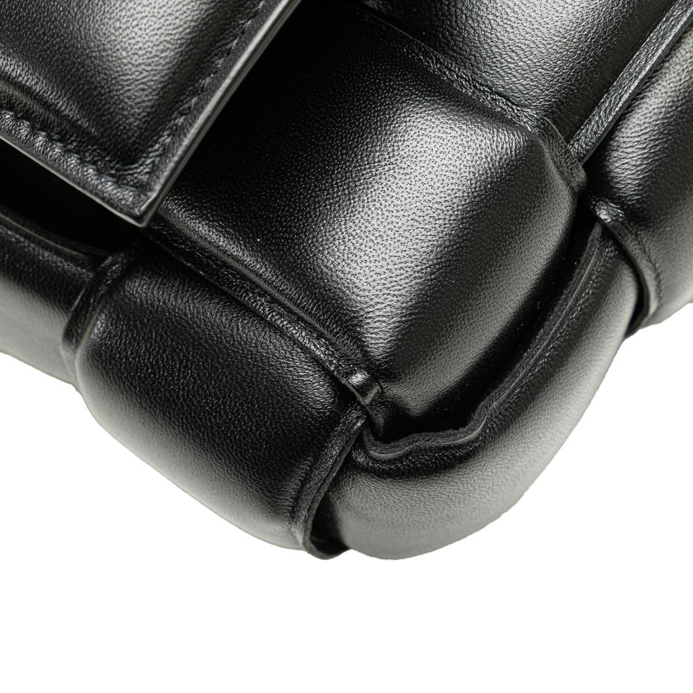 Black Leather Bottega Veneta Shoulder Bag