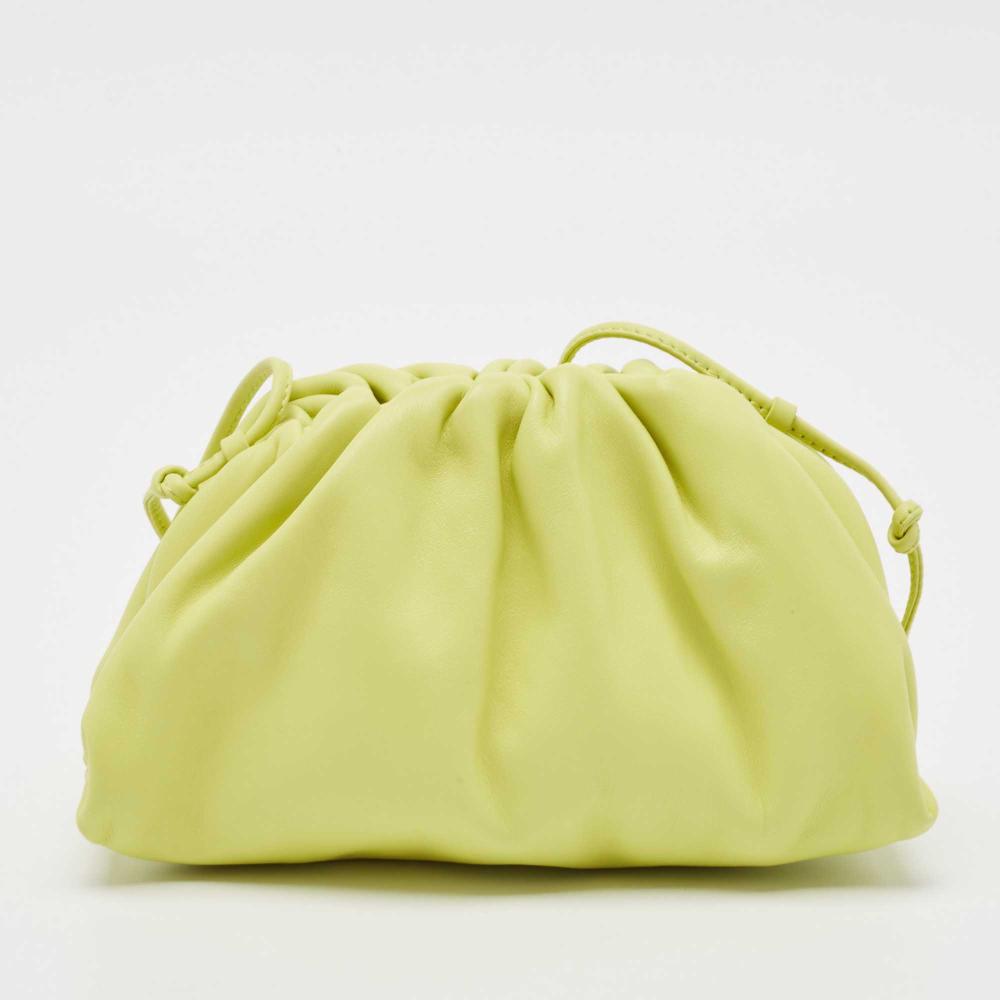 Green Leather Bottega Veneta Pouches