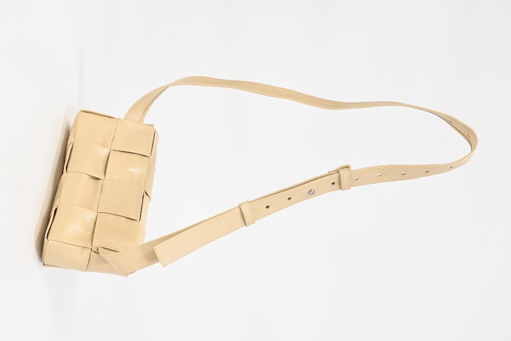 Nude Leather Bottega Veneta Shoulder Bag