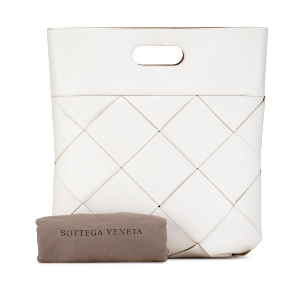 White Leather Bottega Veneta Handbag