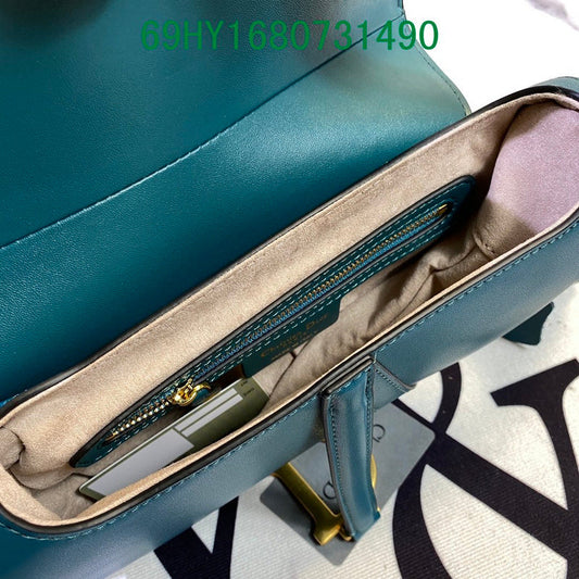 Christian Dior Luxury - The Tote   589