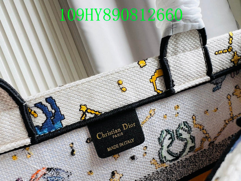 Christian Dior Luxury Bag - The Tote   277