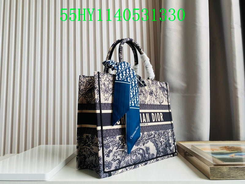 Christian Dior Luxury Bag - The Tote   247