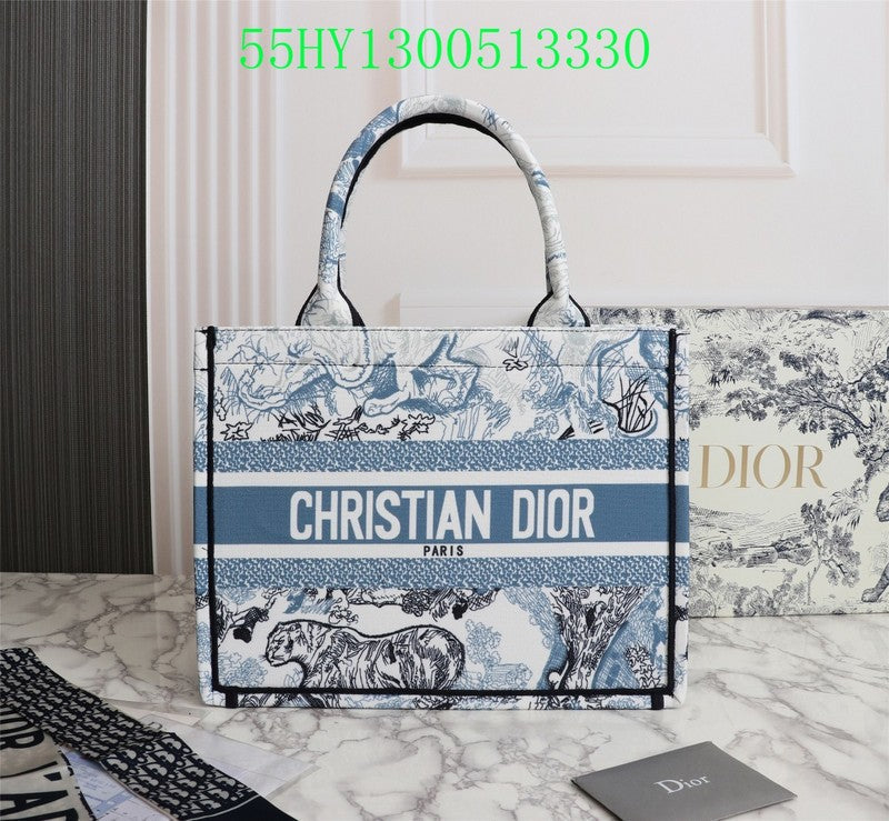 Christian Dior Luxury Bag - The Tote   192