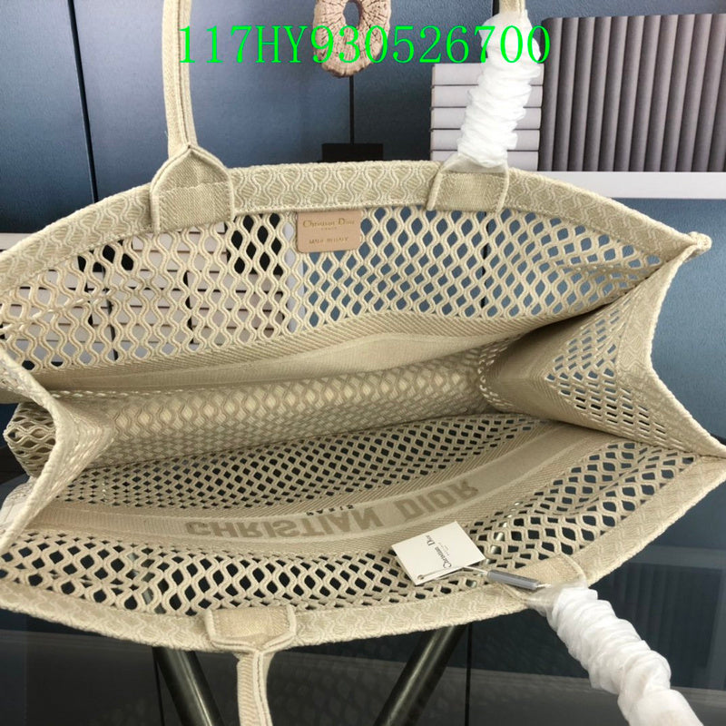 Christian Dior Luxury Bag - The Tote   354