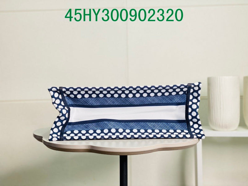 Christian Dior Luxury Bag - The Tote   362