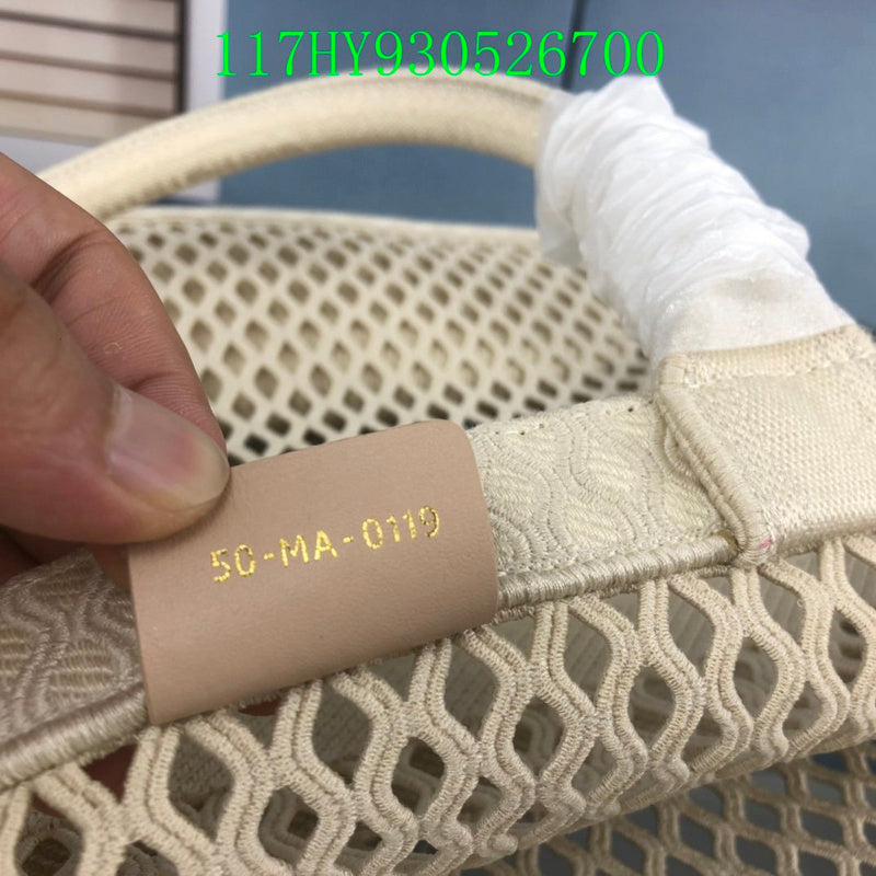 Christian Dior Luxury Bag - The Tote   354