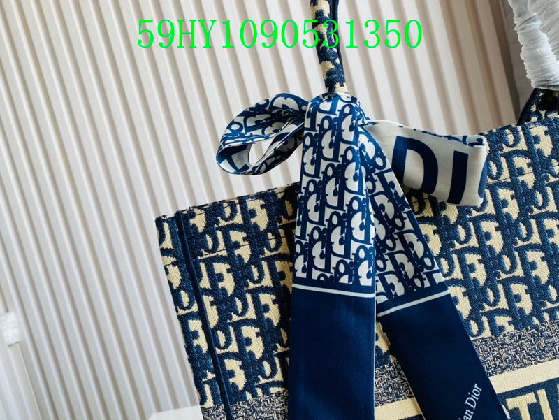 Christian Dior Luxury Bag - The Tote   253