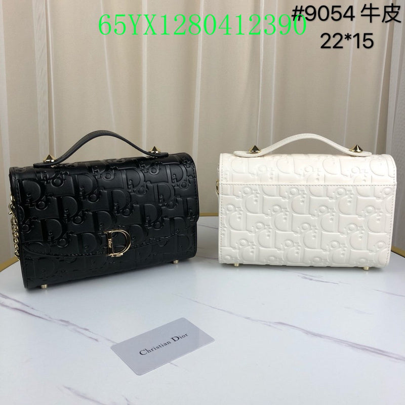 Christian Dior Luxury - The Tote   668