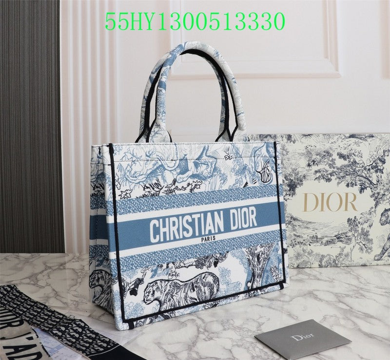 Christian Dior Luxury Bag - The Tote   192