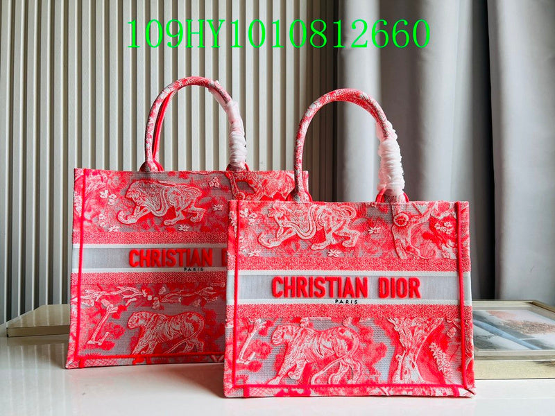 Christian Dior Luxury Bag - The Tote   261