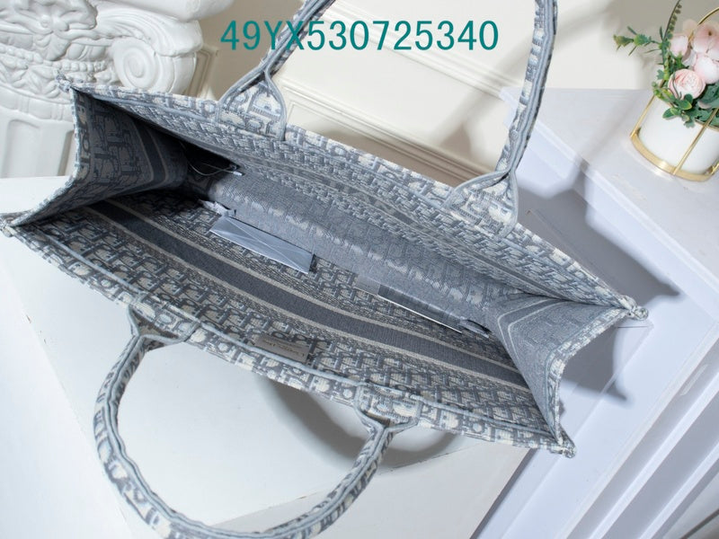 Christian Dior Luxury Bag - The Tote   403