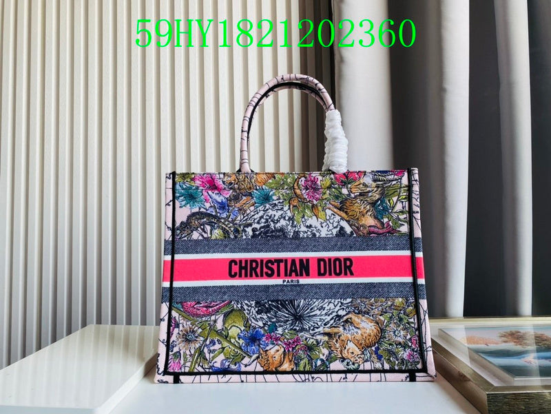 Christian Dior Luxury Bag - The Tote   330