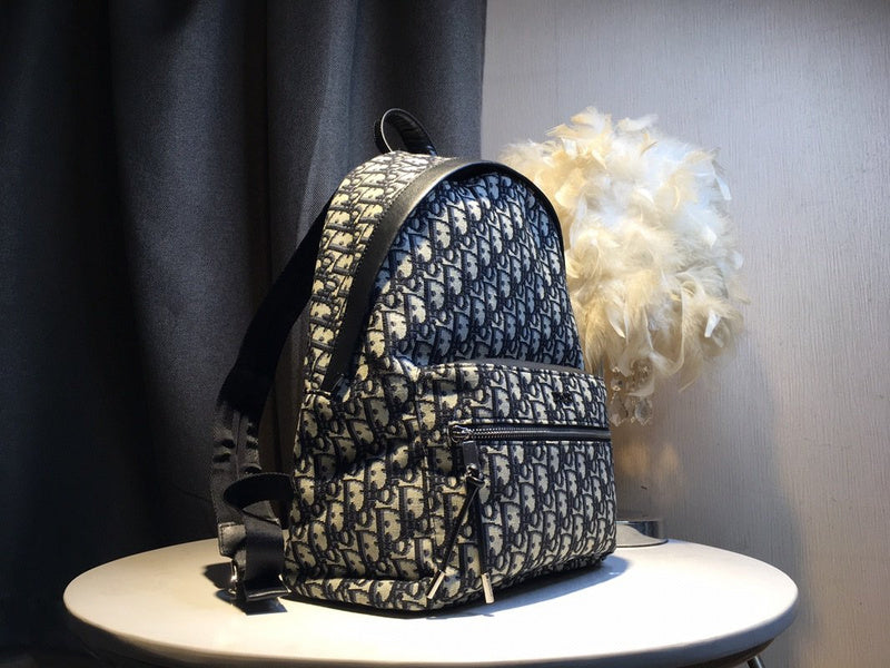 Christian Dior Luxury - The Tote   769