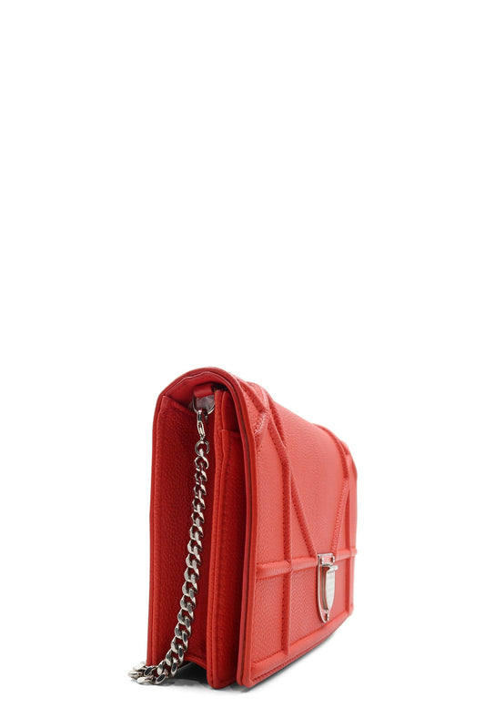 Diorama Wallet on Chain Red