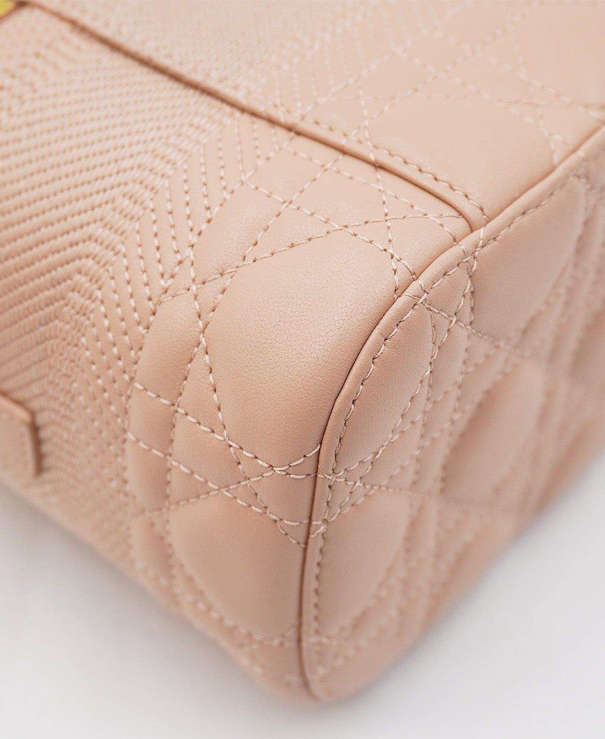 DiorTravel Cannage D-Lite Vanity Case Pink