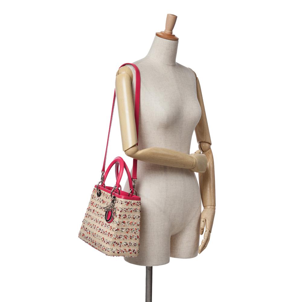 Beige Raffia Dior Lady Dior