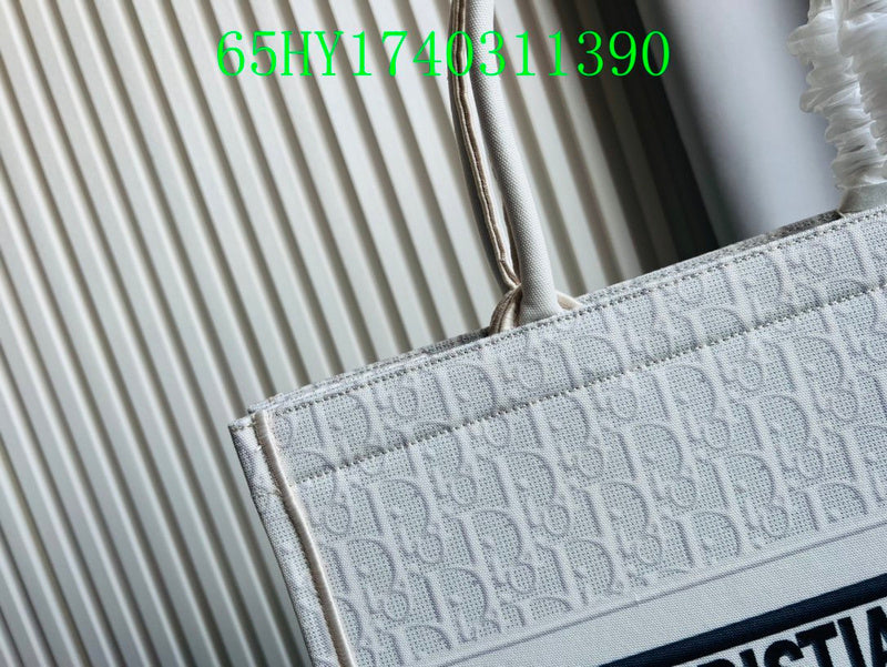Christian Dior Luxury Bag - The Tote   228