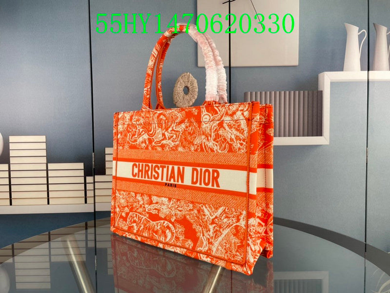 Christian Dior Luxury Bag - The Tote   194