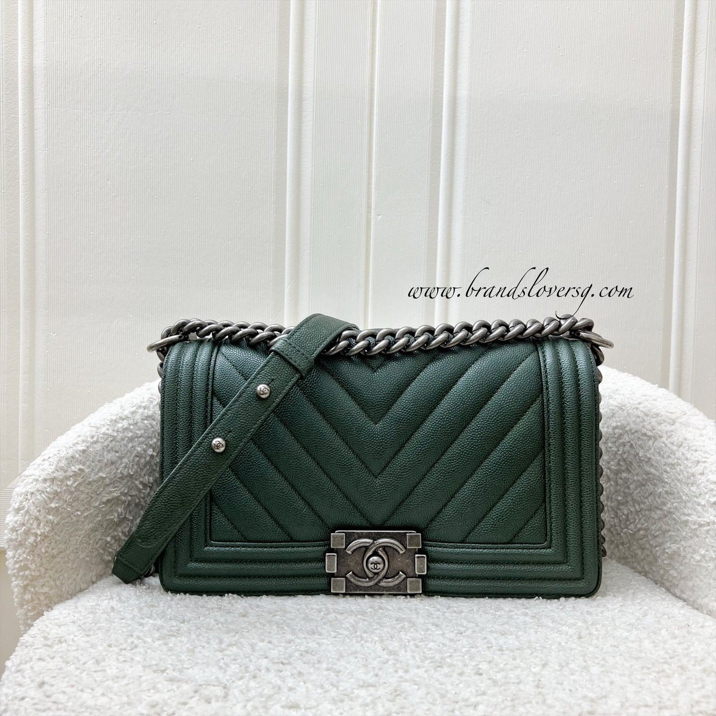 Chanel Medium 25cm Boy Flap in Chevron Quilted Forest Green Caviar and RHW (Model: A67086)