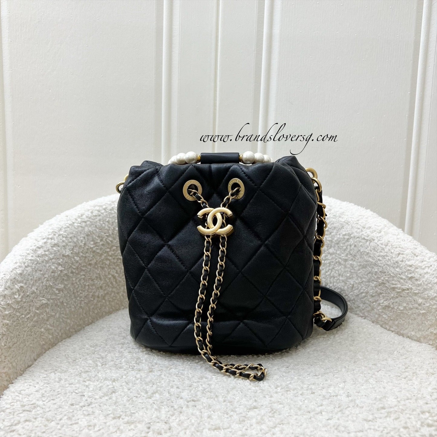 Chanel Pearl Handle Mini Drawstring Bucket Bag in Black Lambskin and AGHW (Model: AS2608)