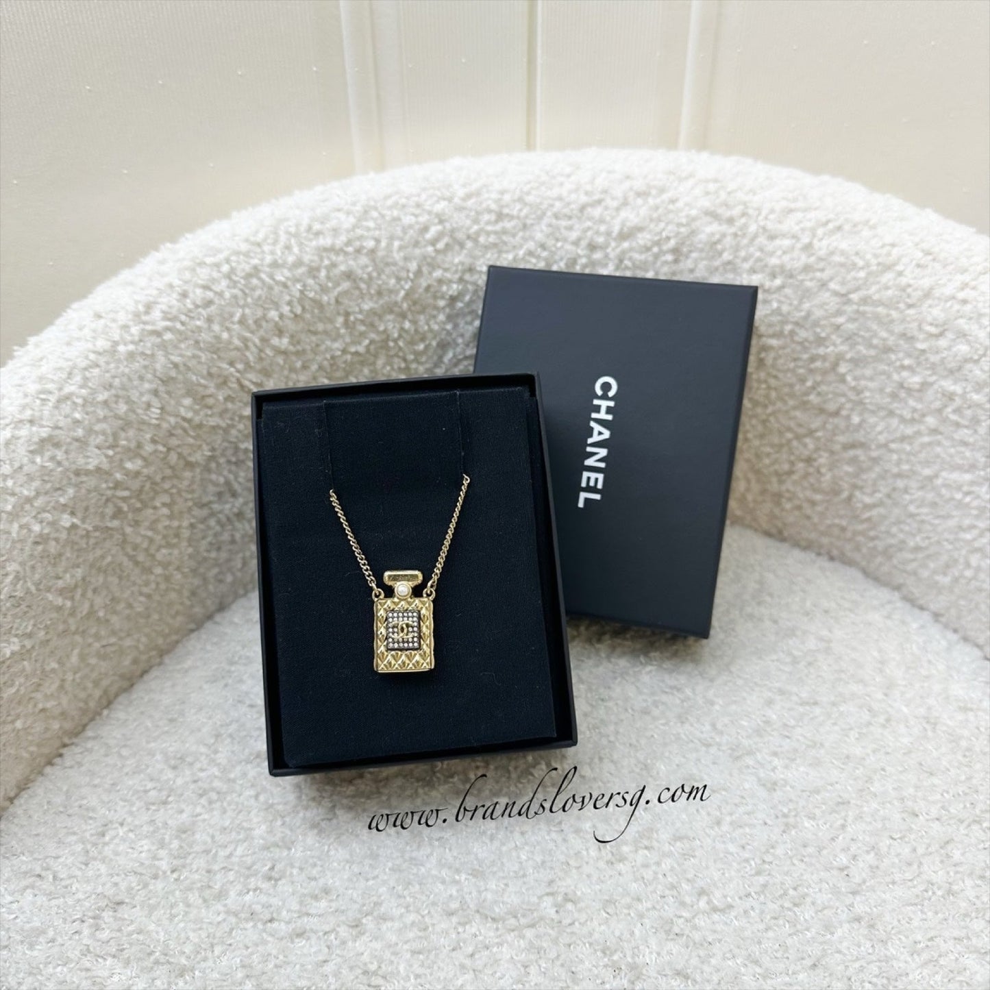 Chanel 20A Perfume Bottle Necklace in AGHW