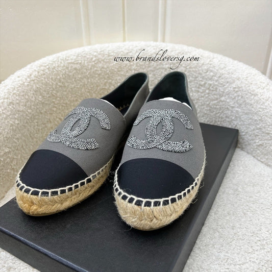 Chanel Espadrilles in Grey Canvas and Black Gosgrain Sz 37