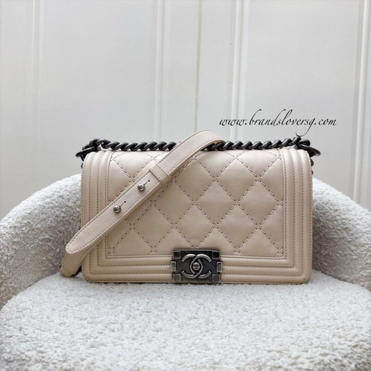 Chanel Medium 25cm Boy Flap in Nude Pink Calfskin and RHW