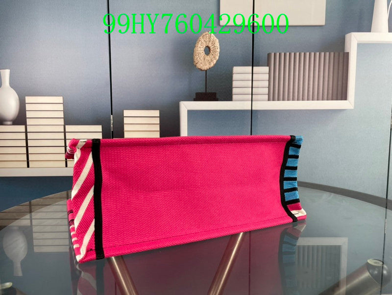 Christian Dior Luxury Bag - The Tote   303