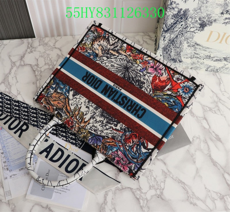 Christian Dior Luxury Bag - The Tote   234