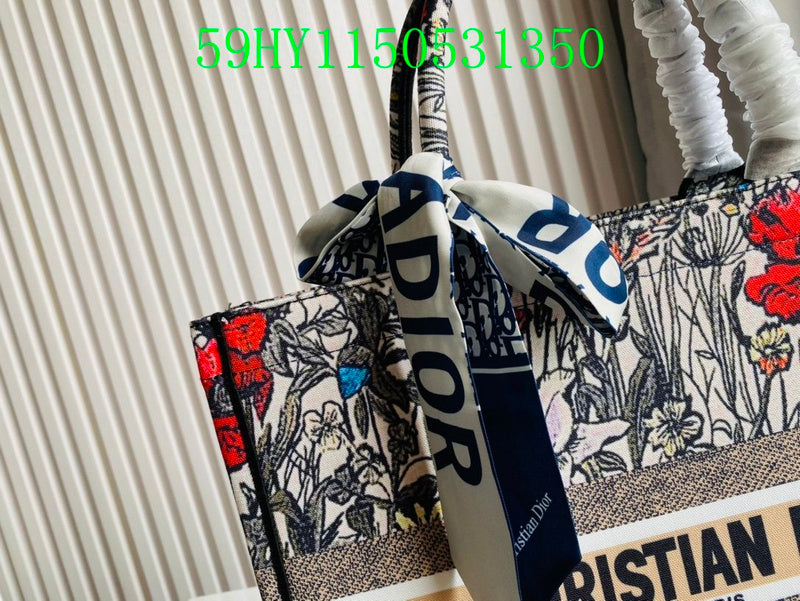 Christian Dior Luxury Bag - The Tote   249